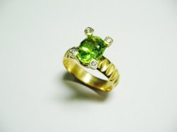 HAND MADE SOLITAIRE RING