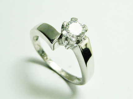 SRNFP028,SOLITAIRE RING 2.960€.